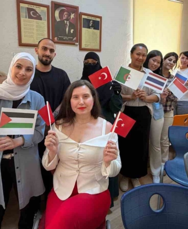 yabanci-gelinler-turkce-ogrenerek-hayata-uyum-sagliyor-HwBlSySY.jpg