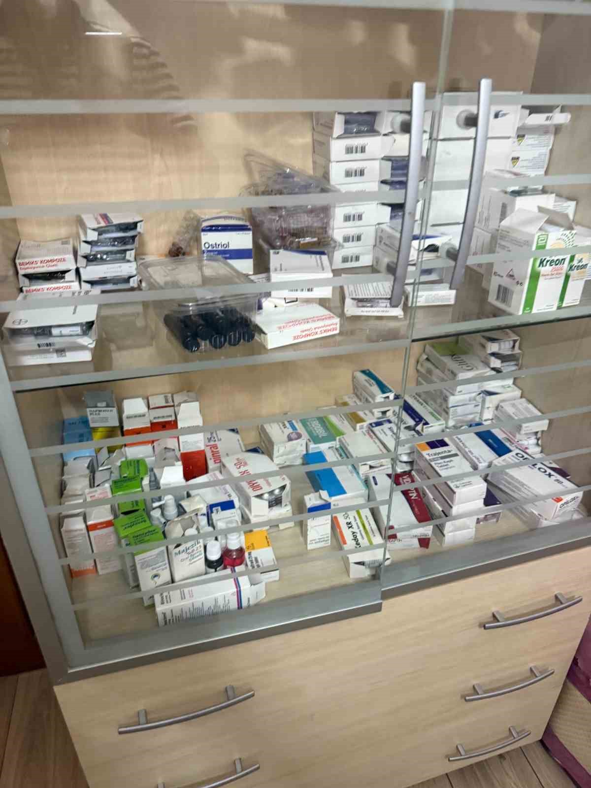 Yabancı uyruklu sahte doktor yakalandı: Evinden ultrason cihazı bile çıktı 7 yabanci uyruklu sahte doktor yakalandi evinden ultrason cihazi bile cikti 3 SOqGDYhH