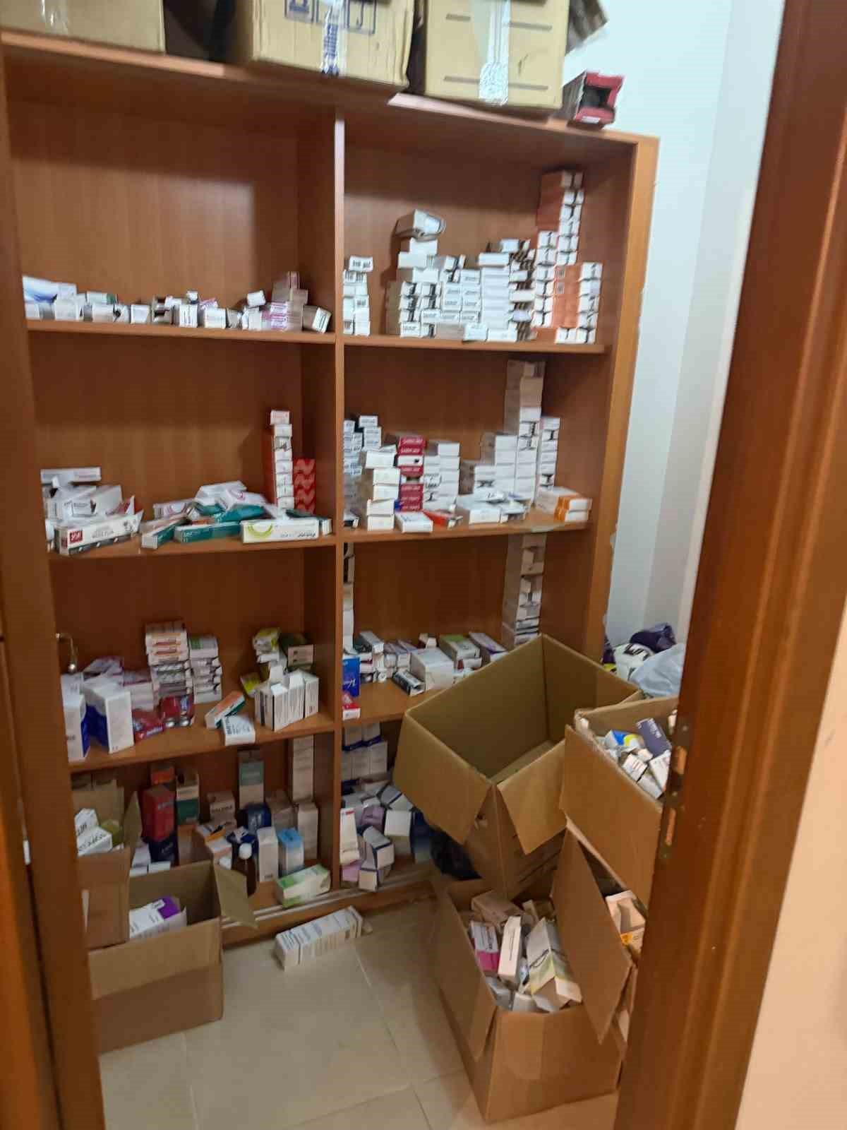 Yabancı uyruklu sahte doktor yakalandı: Evinden ultrason cihazı bile çıktı 8 yabanci uyruklu sahte doktor yakalandi evinden ultrason cihazi bile cikti 4 lOHjRk6t