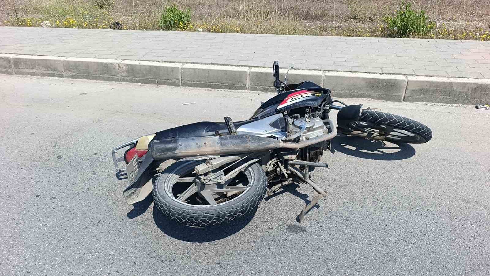 yag dokulen yolda kayarak 50 metre suruklenen motosikletli yaralandi 3 jVyRunCG