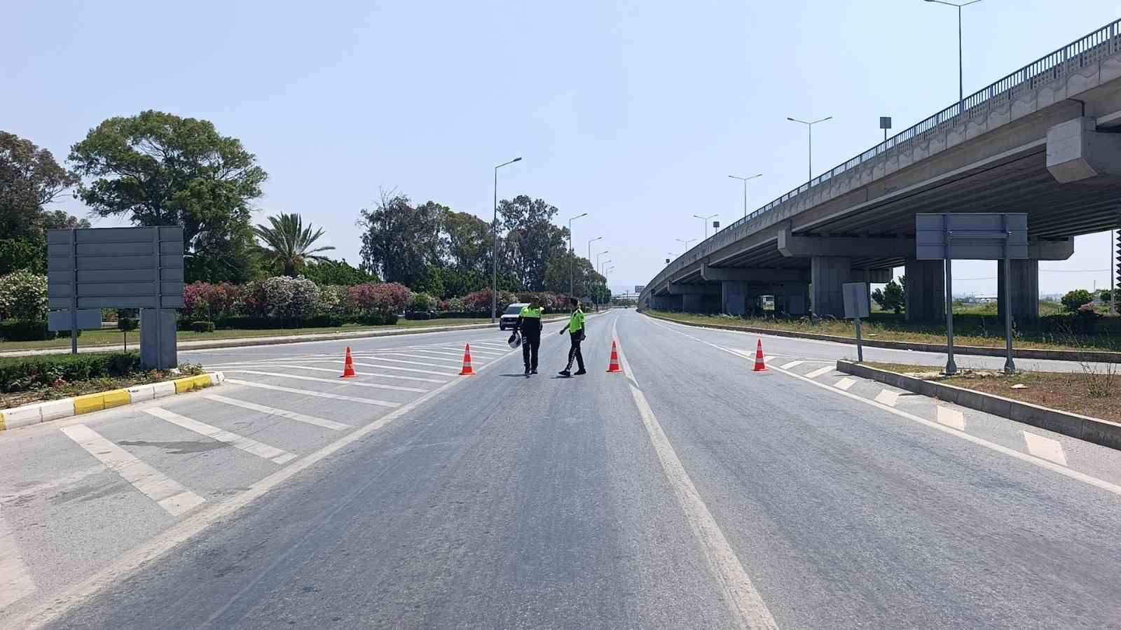 yag dokulen yolda kayarak 50 metre suruklenen motosikletli yaralandi 7 LLXiABEX