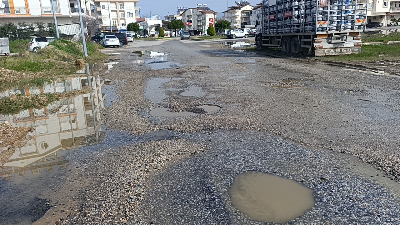 yagislarin sebep oldugu yoldaki cukura koltuklu onlem 2