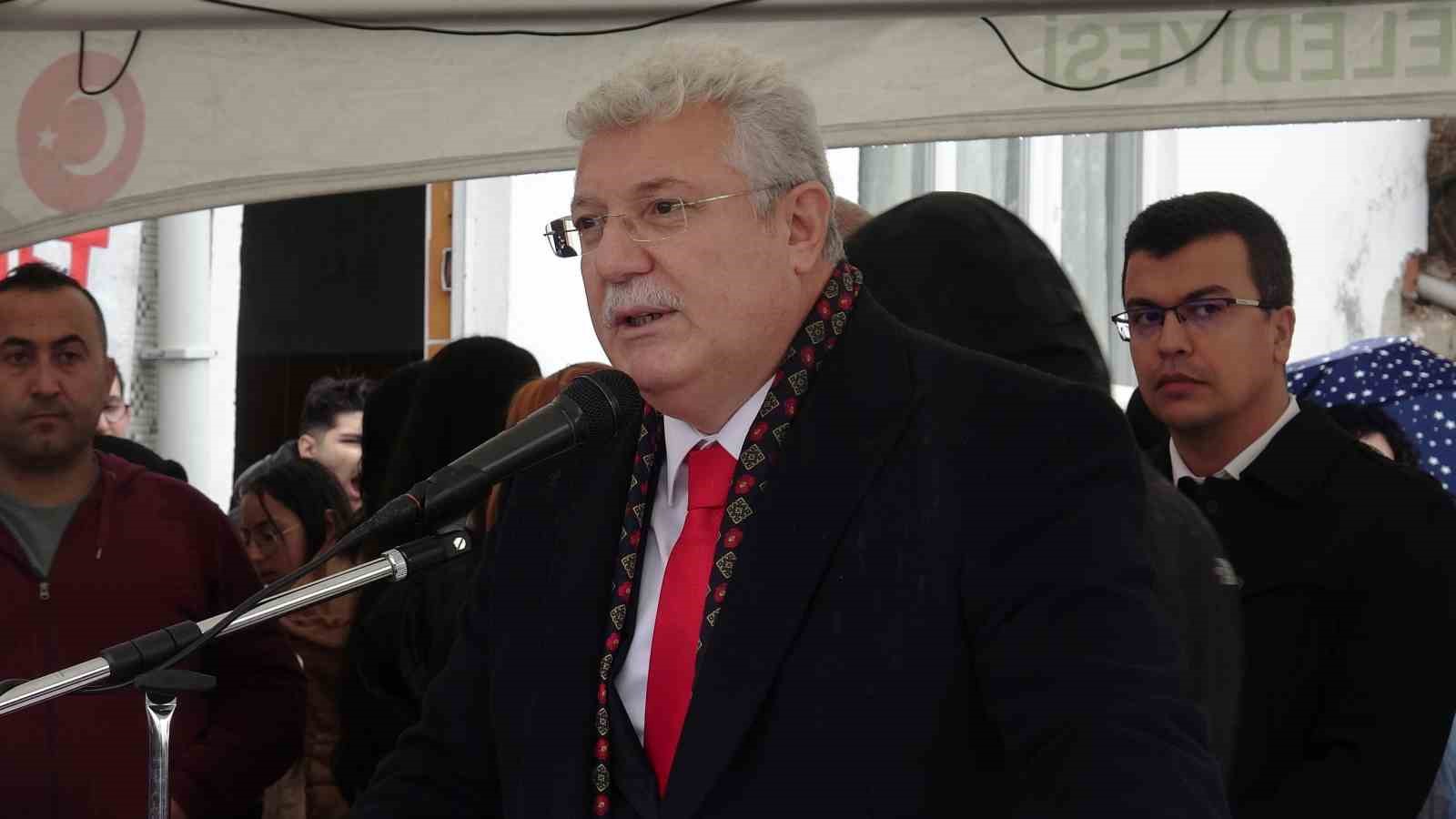 yagmur altinda istiklal mucadelesi ruhunu yasattilar 10 XRlIw4aE
