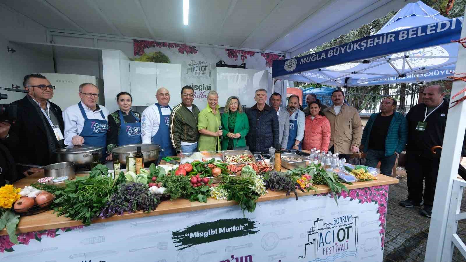 yagmur dinlemediler bodrum aci ot festivaline ziyaretci akini 1