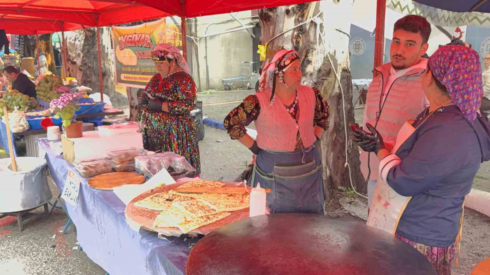 yagmur dinlemediler bodrum aci ot festivaline ziyaretci akini 17 1yqnktat