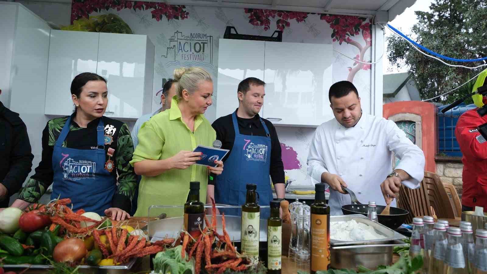 yagmur dinlemediler bodrum aci ot festivaline ziyaretci akini 4 2p8rIV5e
