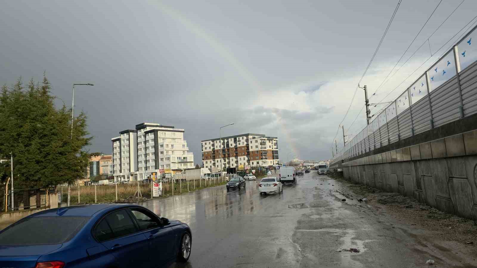 yagmur sonrasi sanayi sitesi sokaklari su altinda kaldi 2 ted5vIjI