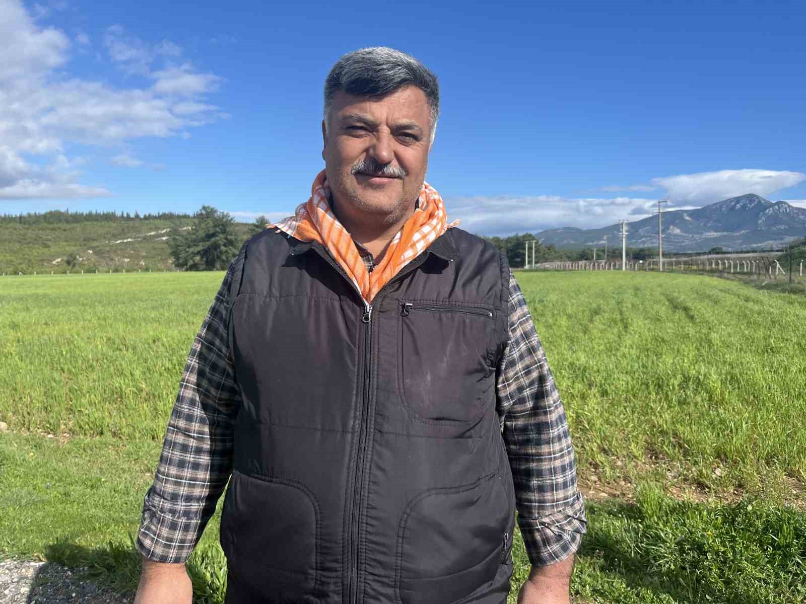yagmurdan camura donen tarlalarda ciftci cozumu dronda buldu 4 STu9gWTc
