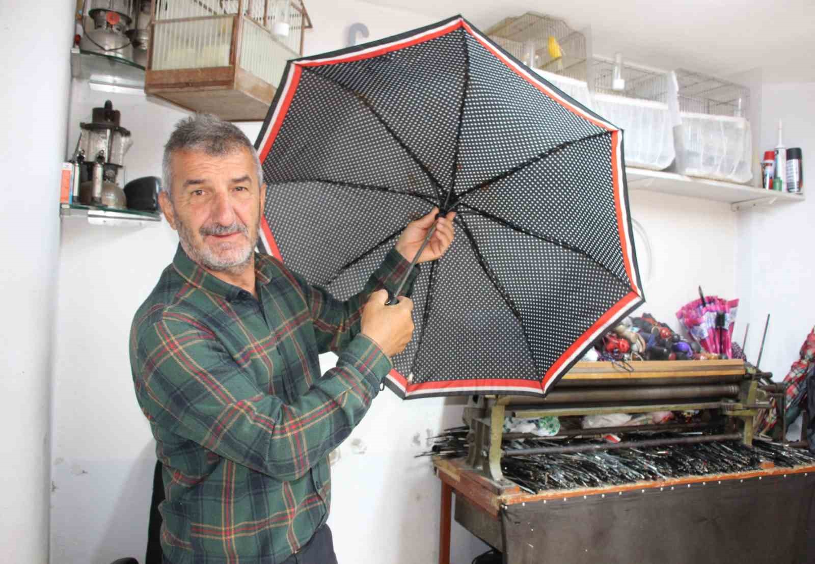 yagmurun baskentinde 40 yildir semsiye tamir ediyor 0 TI46zDkM