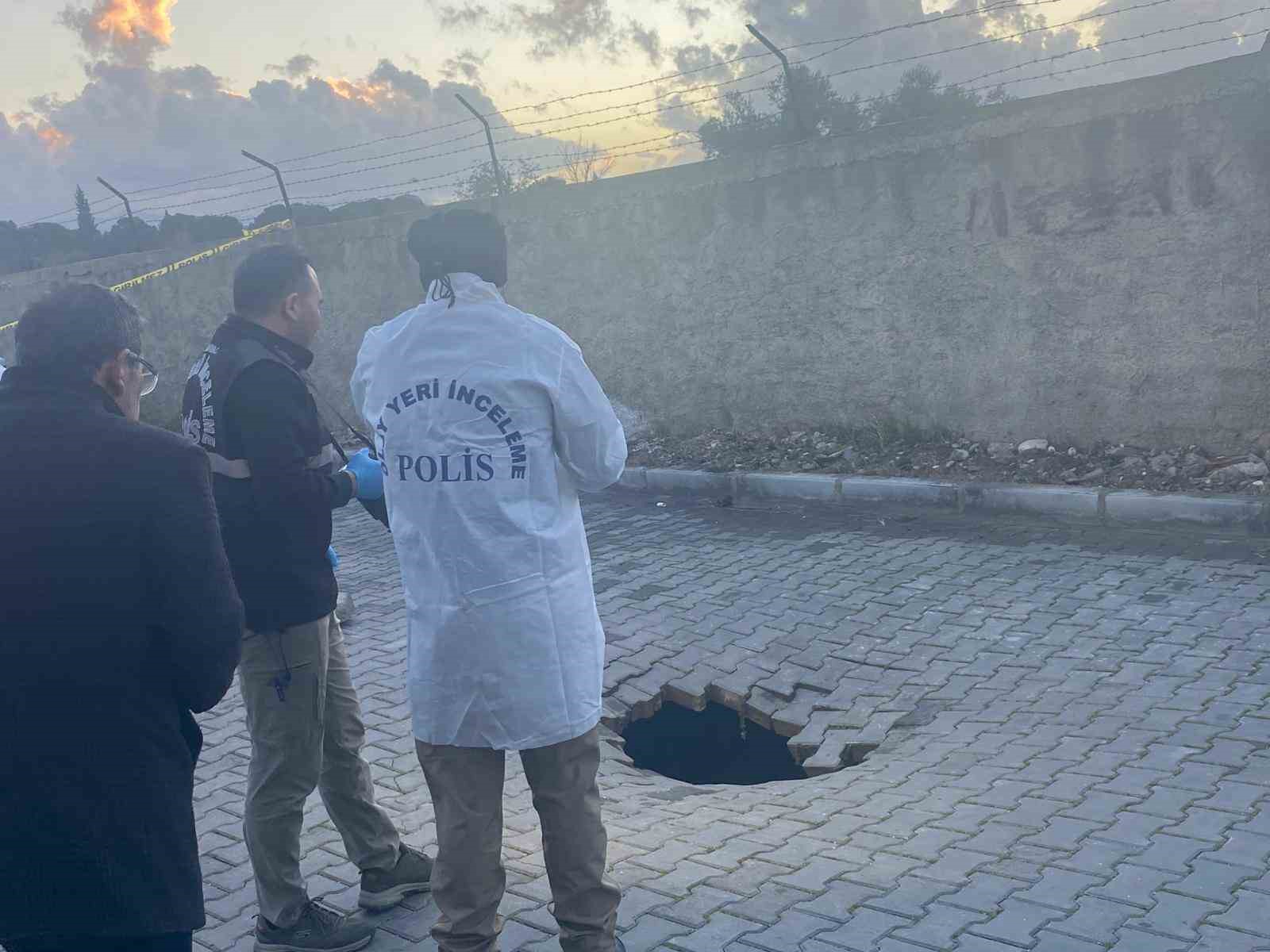 yagmurun cokerttigi yolda insan kemikleri bulundu 2 JZc4GgjP
