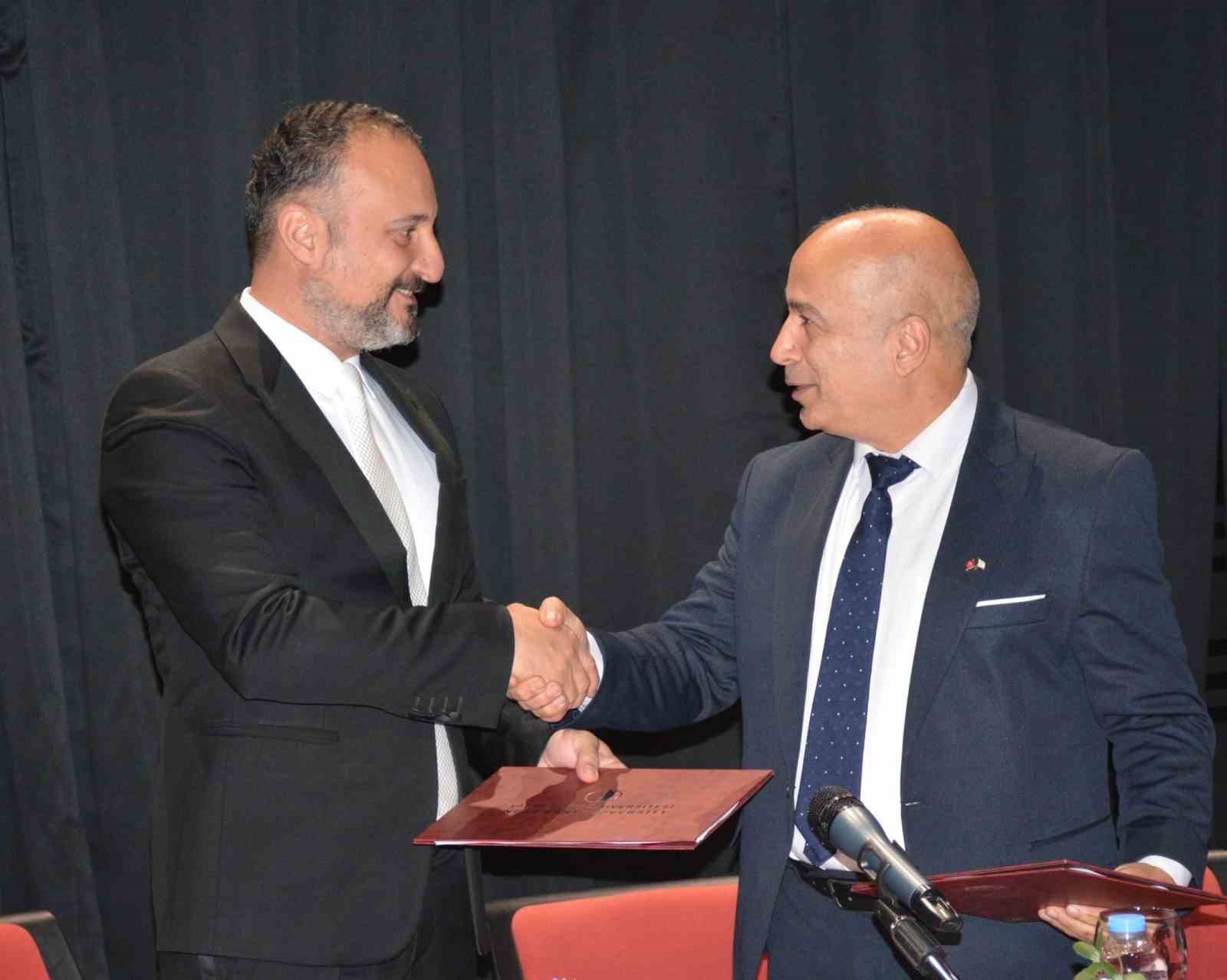 yakin dogu universitesi hastanesi ulke sporunun yaninda 2 HLq4j6sd