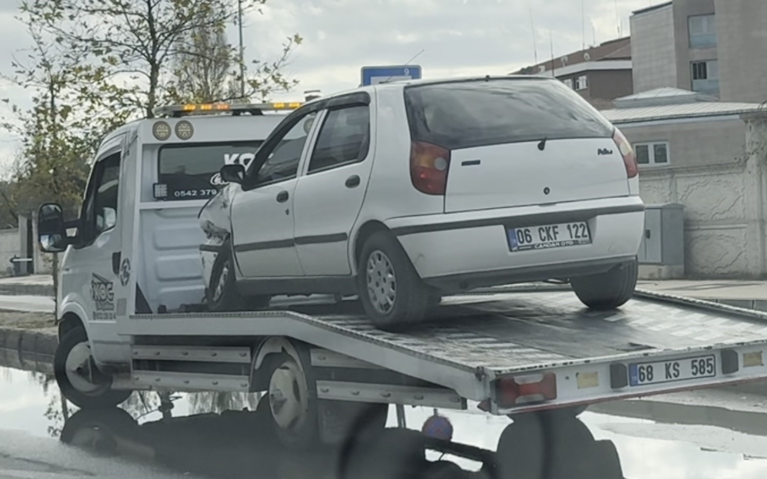 yakinini kaza yerinde goren adam kalp krizi gecirdi 3 p5rOHULl