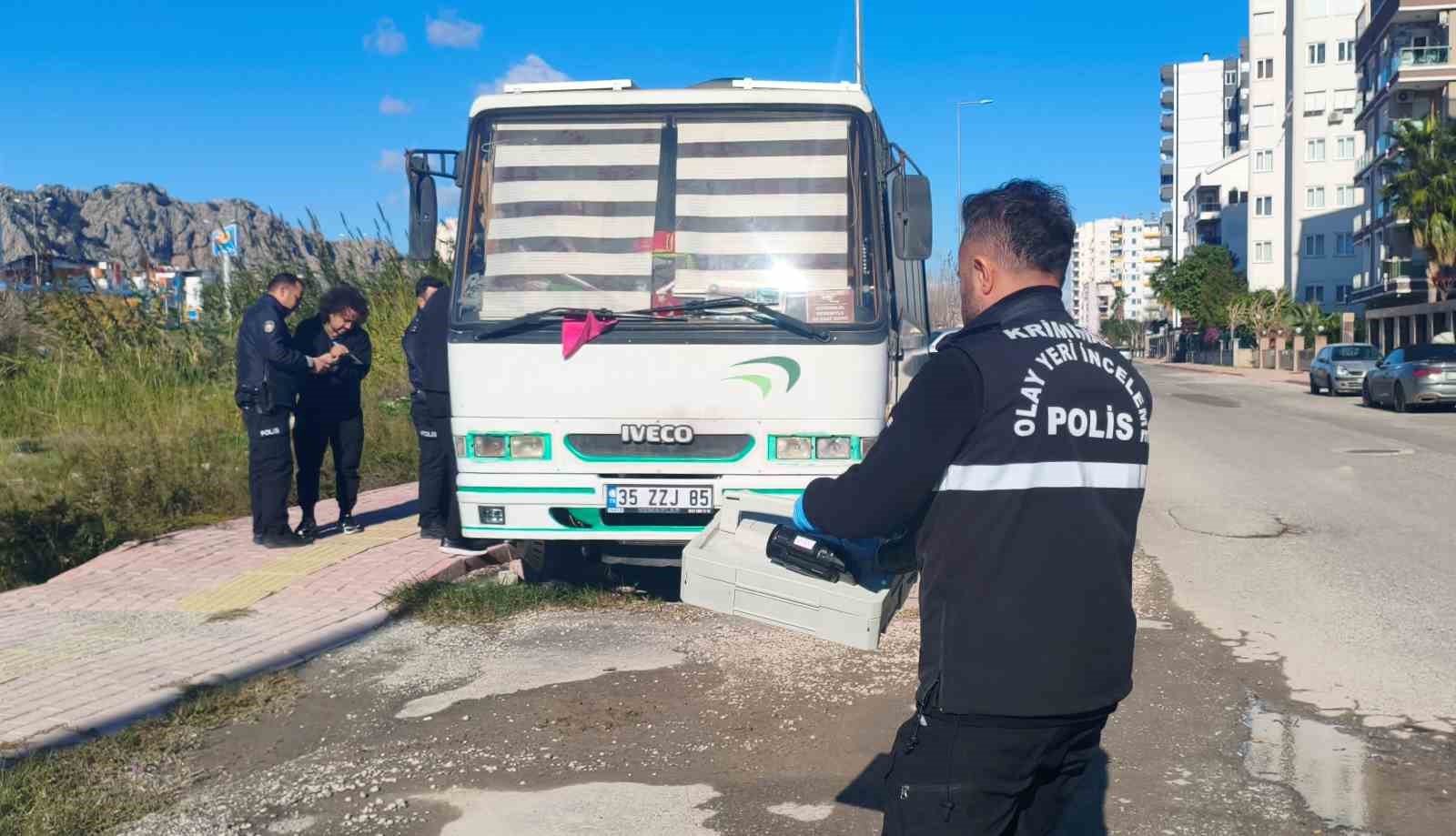 Yakınlarının ulaşamadığı yaşlı adam karavanda ölü bulundu 5 yakinlarinin ulasamadigi yasli adam karavanda olu bulundu 1 duIMrvVu