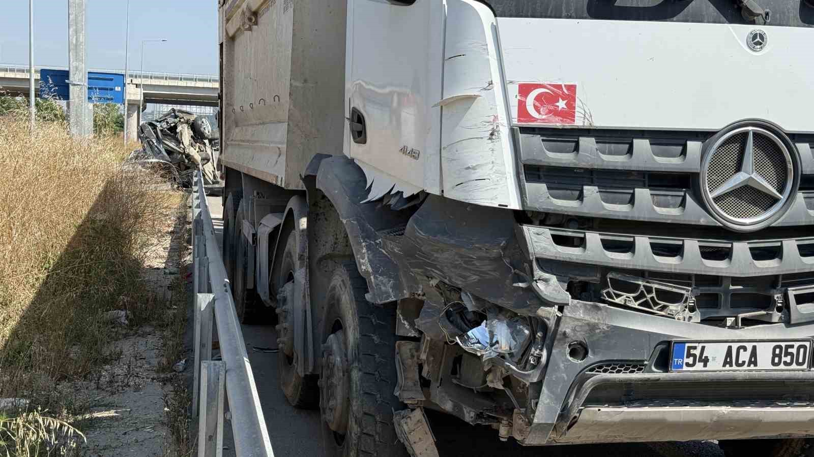 Yakıt deposundaki sızıntıyı sakızla durdurdular 8 yakit deposundaki sizintiyi sakizla durdurdular 4 HHDbrcpq