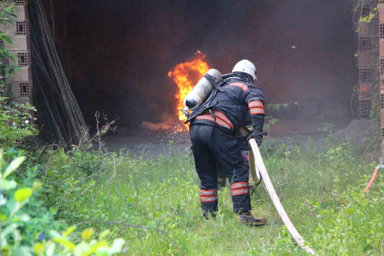 yaklasan cay sezonu oncesinde cay fabrikasinda yangin tatbikati 1 d4ODlHfU