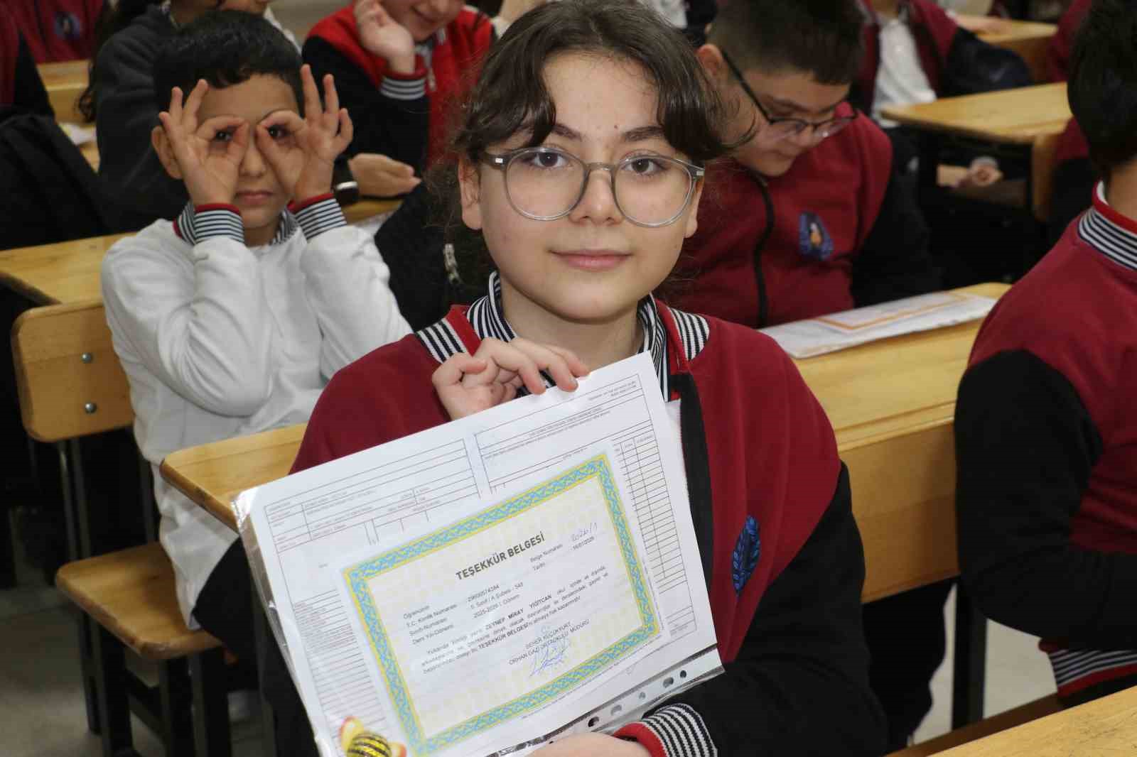 Yaklaşık 18 milyon öğrenci karnelerini alarak yarıyıl tatiline girdi 9 yaklasik 18 milyon ogrenci karnelerini alarak yariyil tatiline girdi 5