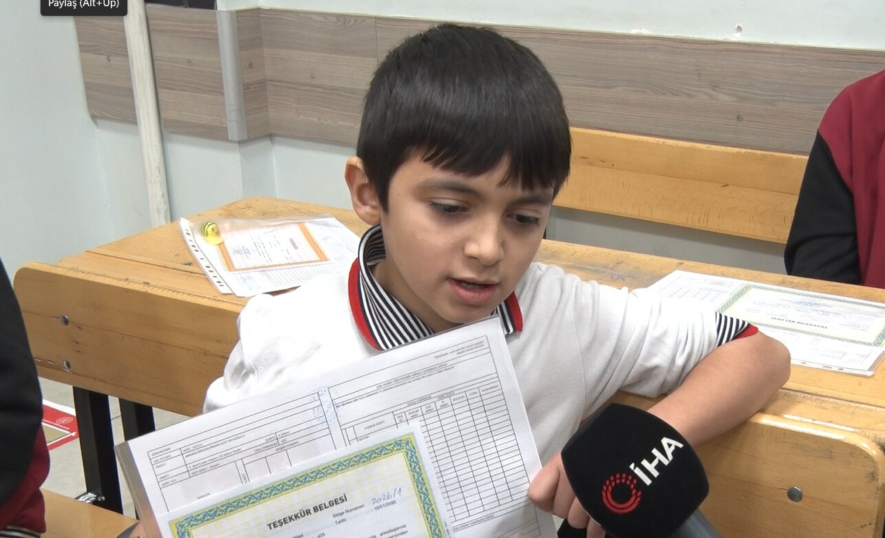 Yaklaşık 18 milyon öğrenci karnelerini alarak yarıyıl tatiline girdi 10 yaklasik 18 milyon ogrenci karnelerini alarak yariyil tatiline girdi 6 gjjPCvhp