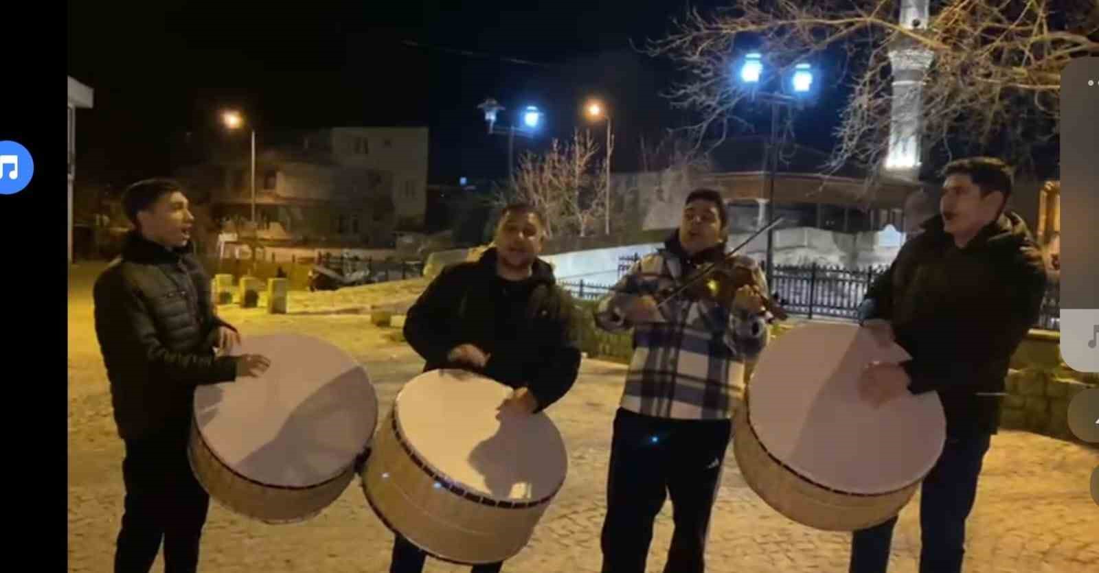 Yaklaşık bir asırdır sahura şarkılarla uyanıyorlar 4 yaklasik bir asirdir sahura sarkilarla uyaniyorlar 0 bpaGChtf