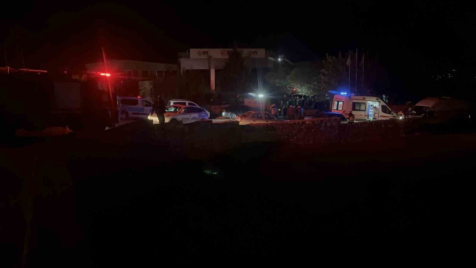 yalitim fabrikasinda yangin 16 kisi dumandan etkilendi 3 sjDlQlaG