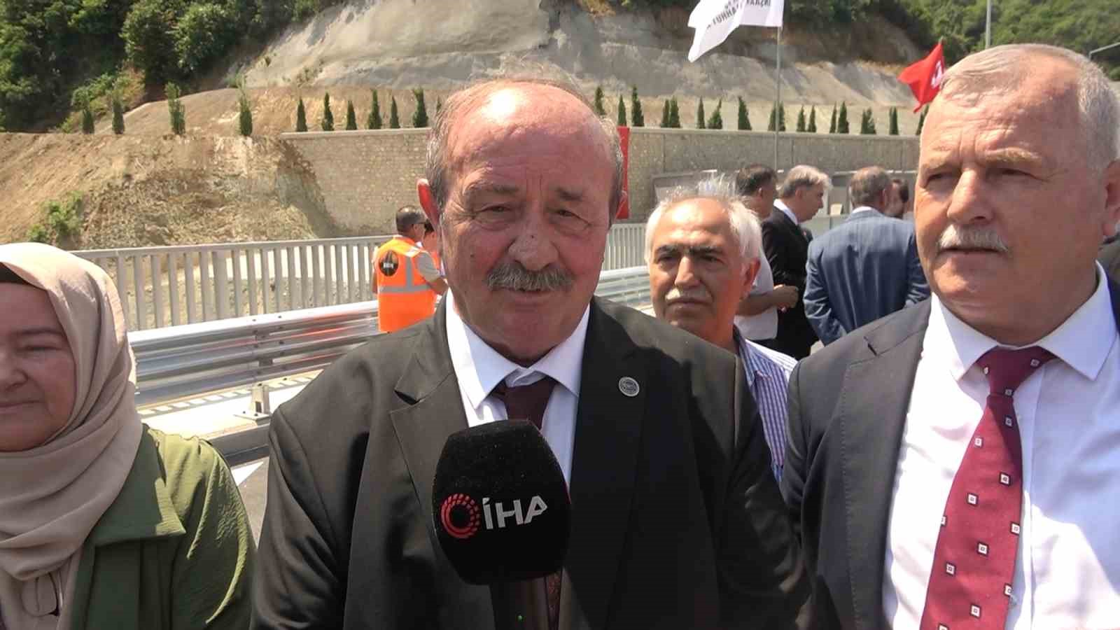 Yalova-Armutlu yolunda tatilcilerin çilesi sona erdi 14 yalova armutlu yolunda tatilcilerin cilesi sona erdi 10 7AdgiXYu