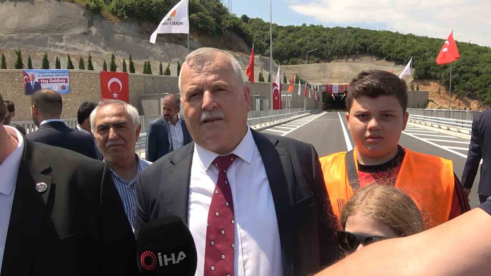 Yalova-Armutlu yolunda tatilcilerin çilesi sona erdi 13 yalova armutlu yolunda tatilcilerin cilesi sona erdi 9 yvRAtPYK