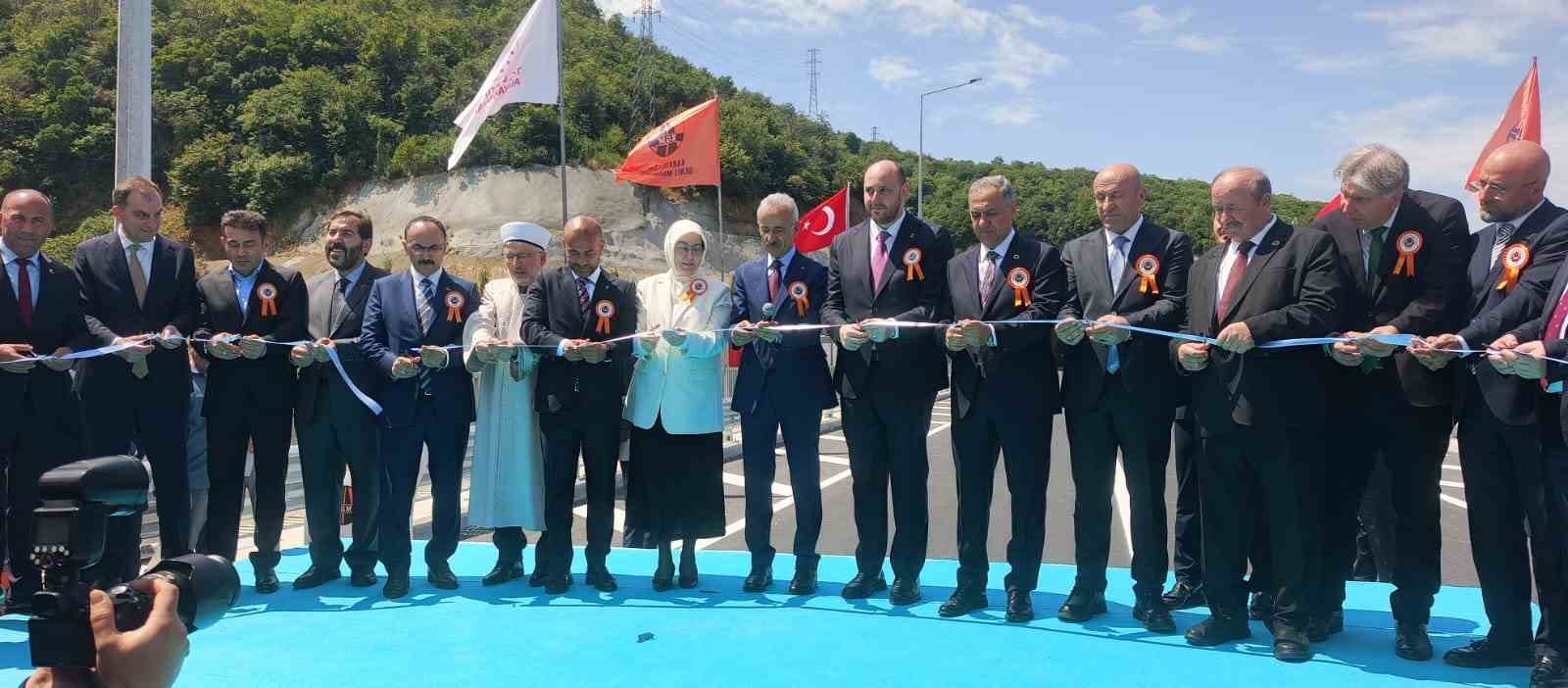 Yalova ile Armutlu arası seyahat süresi 1 saatten 30 dakikaya düştü 7 yalova ile armutlu arasi seyahat suresi 1 saatten 30 dakikaya dustu 3 Aikldu7Q