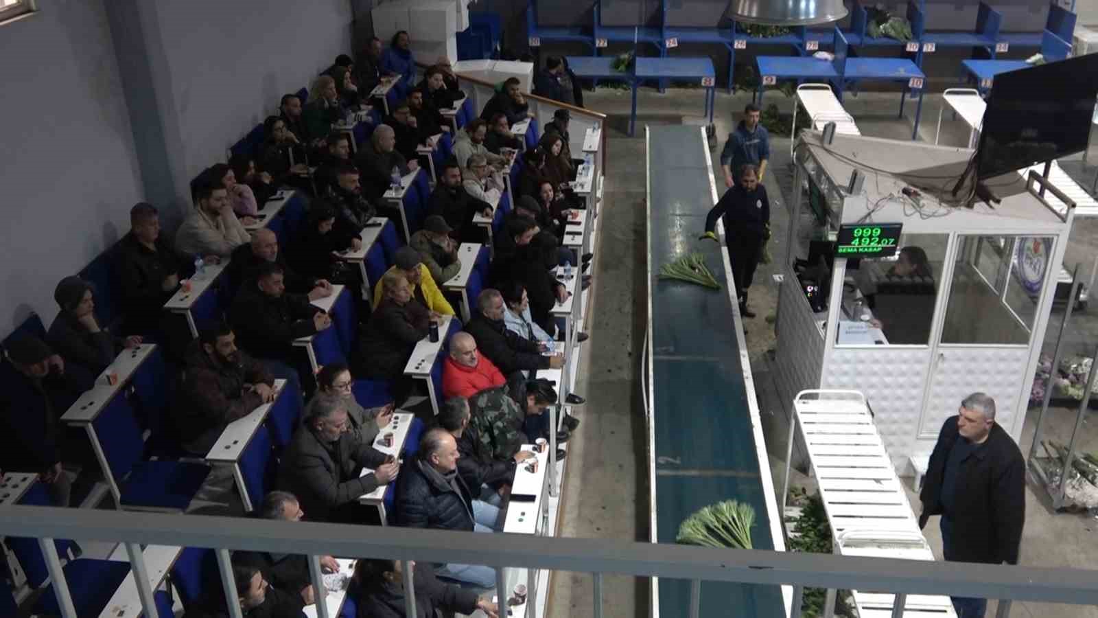 yalovada cicek mezatlarinda sevgililer gunu hareketliligi 0 c19jhIjr