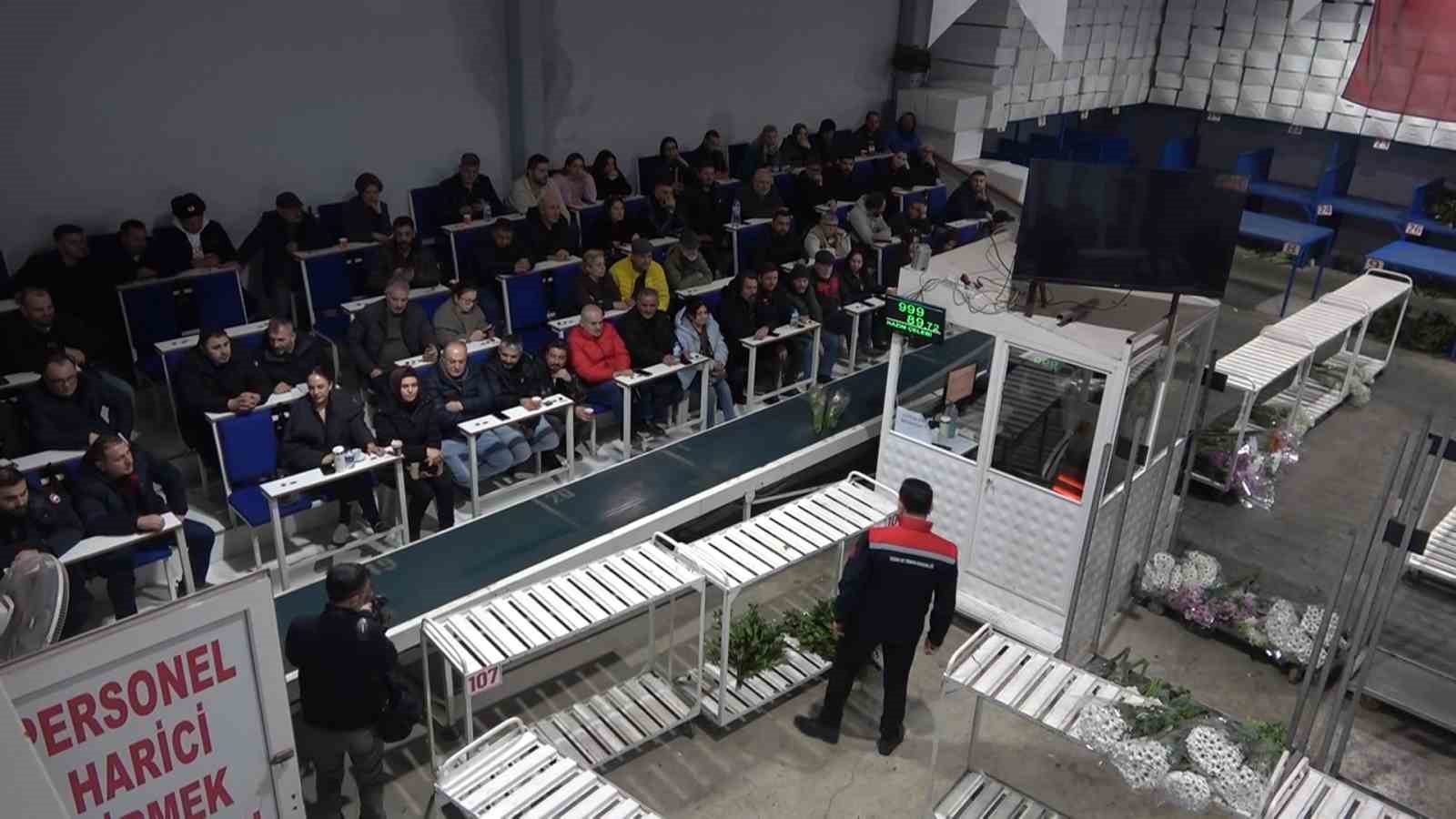yalovada cicek mezatlarinda sevgililer gunu hareketliligi 1