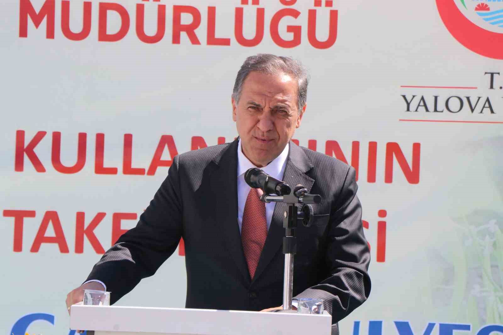 Yalova’da çiftçiye ayçiçeği ve fasulye tohumu desteği 7 yalovada ciftciye aycicegi ve fasulye tohumu destegi 3 yQNKYQ95