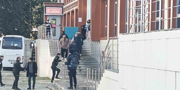 yalovada-deas-operasyonunda-yakalanan-25-supheli-adliyeye-sevk-edildi-CKAW2VhH.jpg