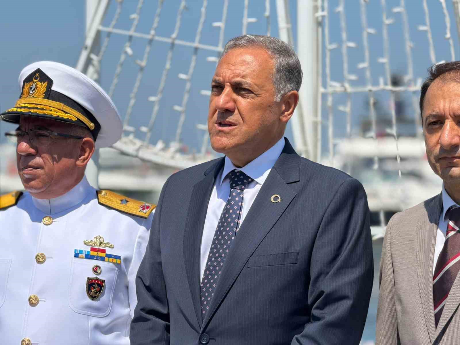 Yalova’da Denizcilik ve Kabotaj Bayramı kutlandı 6 yalovada denizcilik ve kabotaj bayrami kutlandi 2