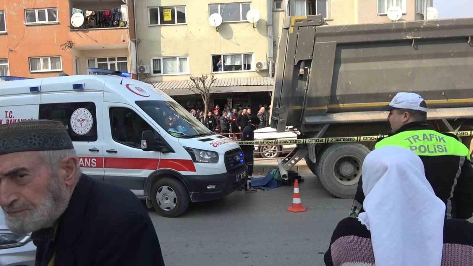 yalovada kamyonun ezdigi yasli adam hayatini kaybetti 0 L5RMWDAa