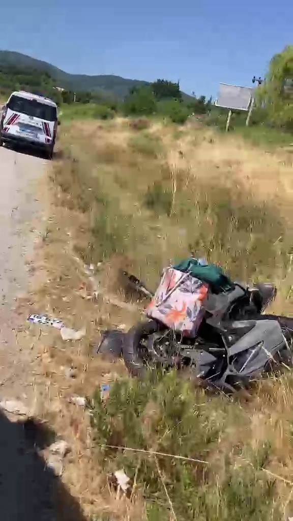 yalovada kari kocanin oldugu kaza ani saniye saniye kameraya yansidi 4 Ph2X22Cc