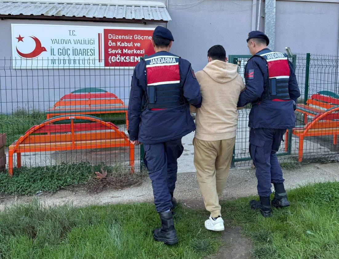 yalovada kirmizi bultenle aranan uyusturucu taciri yakalandi 0 FWUWS9rG
