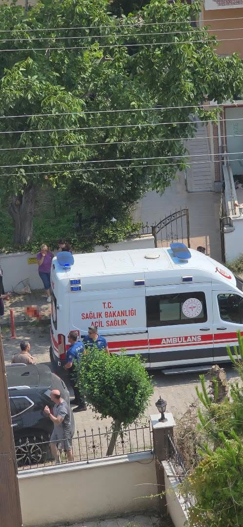 Yalova’da komşusunu bıçaklayarak öldüren zanlı tutuklandı 4 yalovada komsusunu bicaklayarak olduren zanli tutuklandi 0 jNfut2FQ