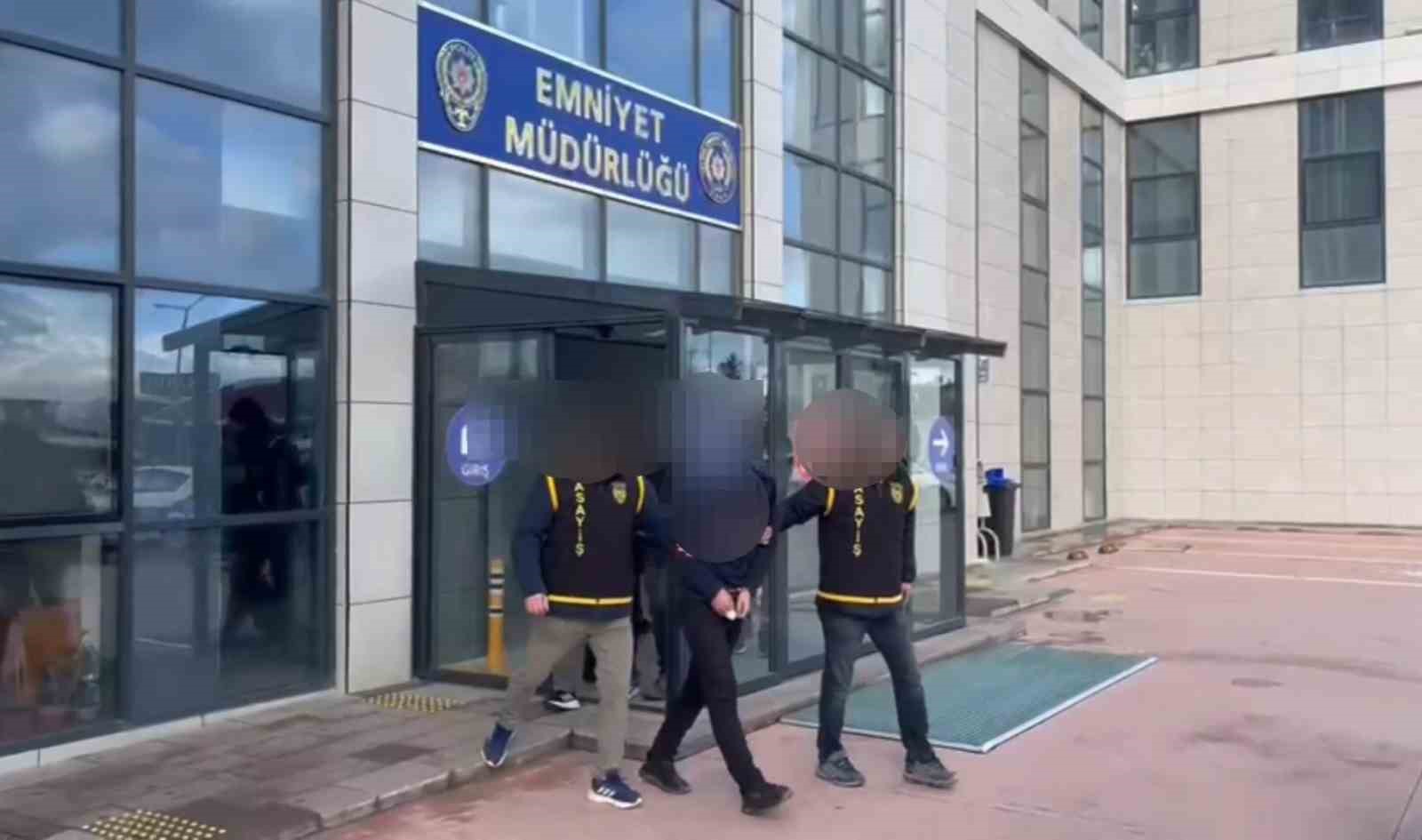 yalovada kuyumcuyu soyan 4 supheli tutuklandi 1 mIeNLw8c