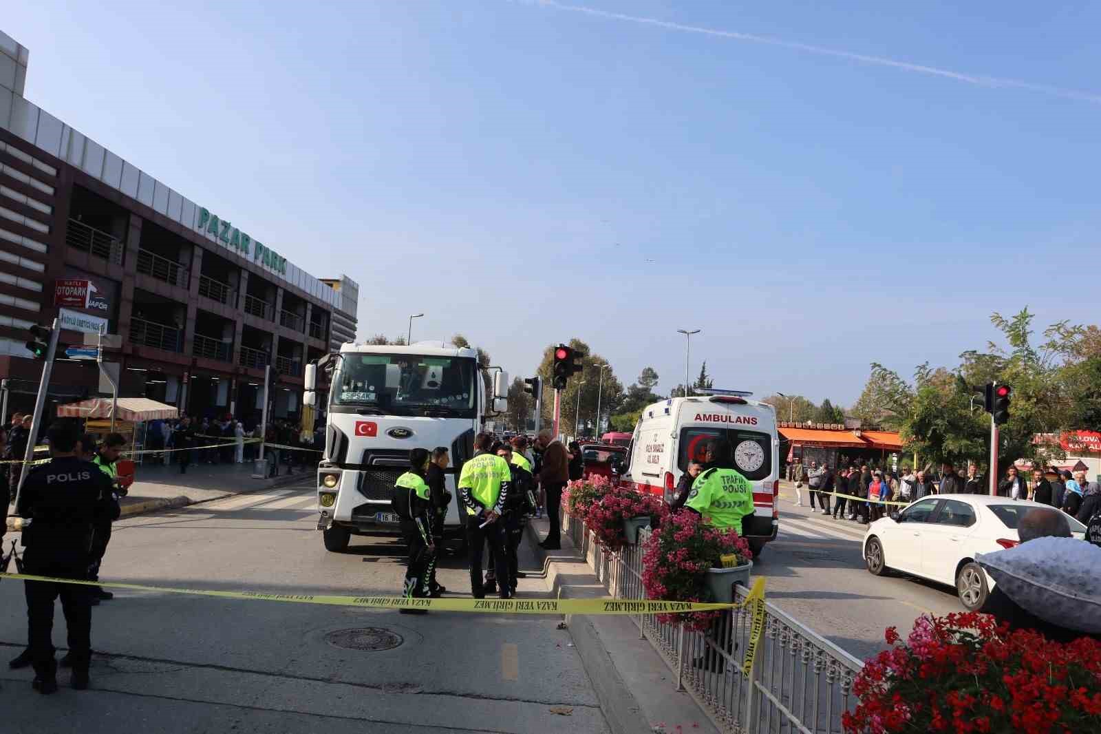yalovada mikserin altinda kalan yasli kadin feci sekilde can verdi 1 BycItVdv