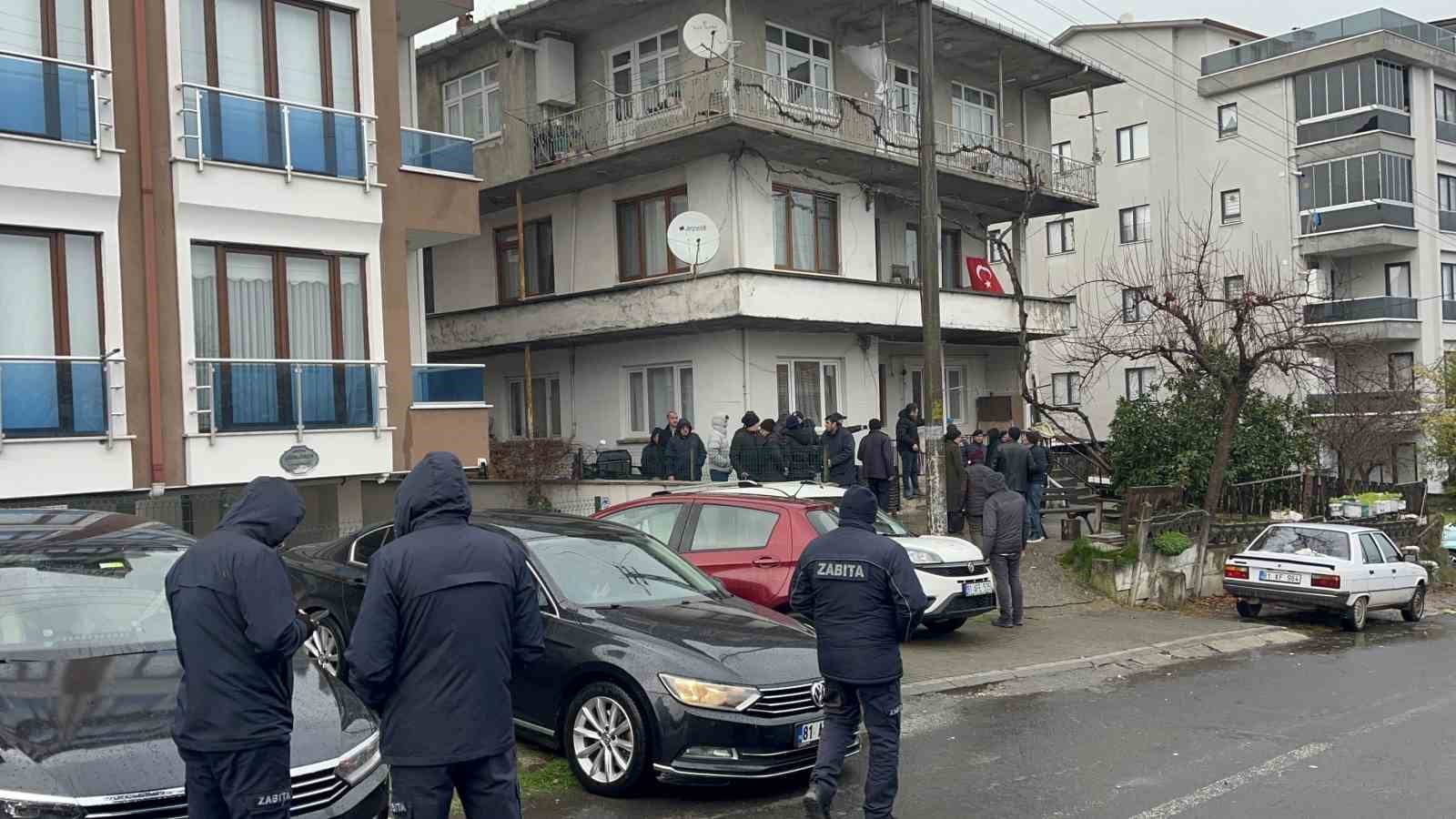 yalovada sehit olan polis memurunun duzcedeki baba ocagina aci haber ulasti 1 SeflVnT5