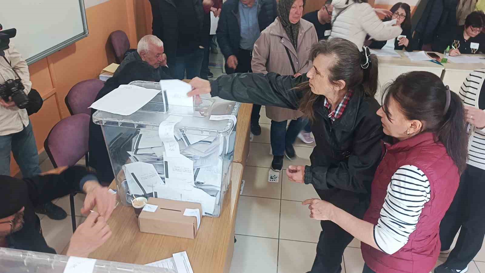 yalovada yasayan bulgaristan vatandaslari sandik basinda 4 RvY1mCai