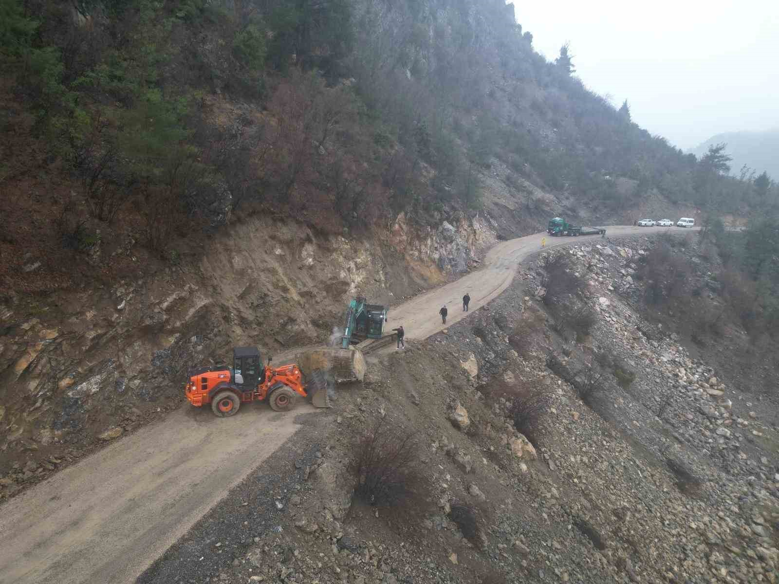 yamactan kopan kaya yola dustu 1 viuJ37N2