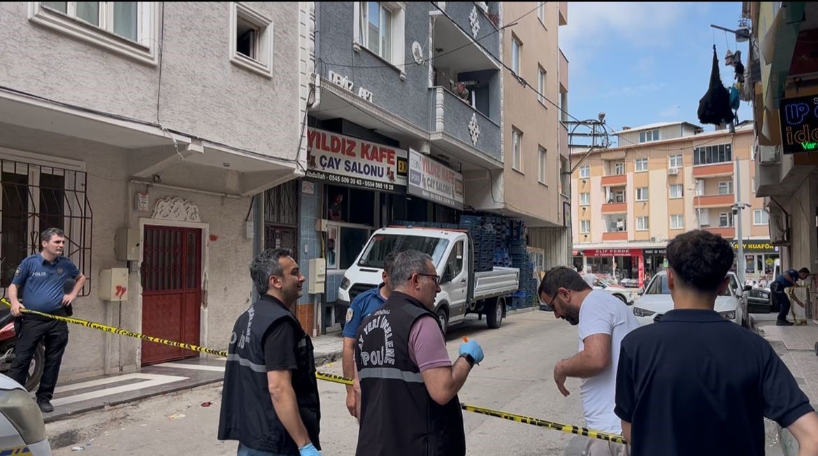 Yan bakma yüzünden silahla böyle vurdu... 8 yan bakma yuzunden silahla boyle vurdu 4