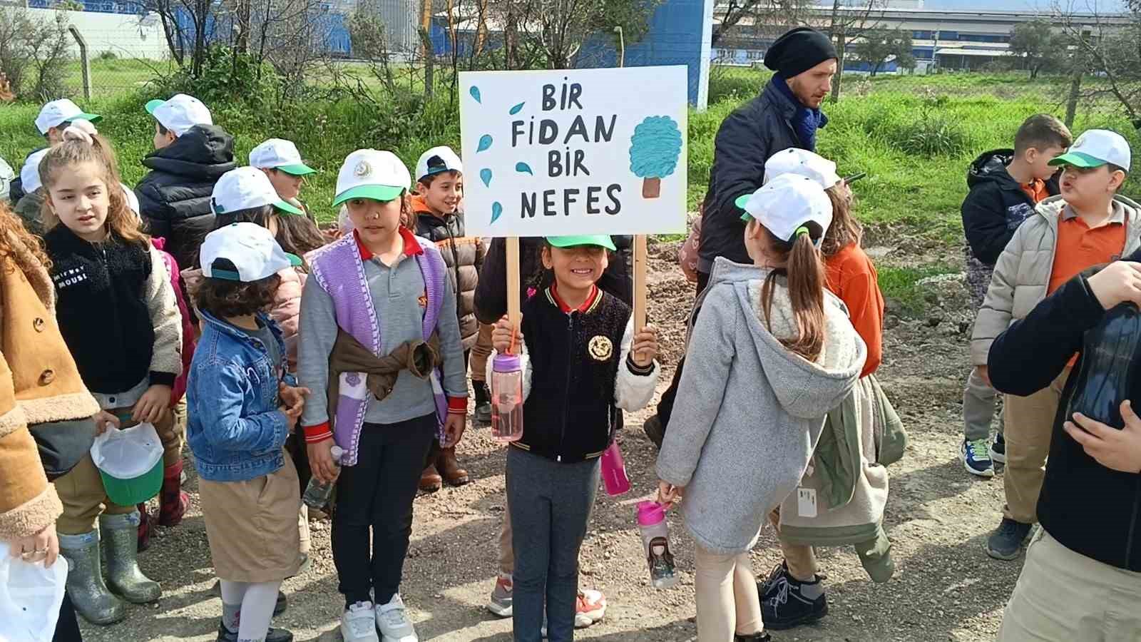 yanan sahada gelecege nefes aliagada yeni orman icin ilk fidanlar dikildi 11 Nf6947CN