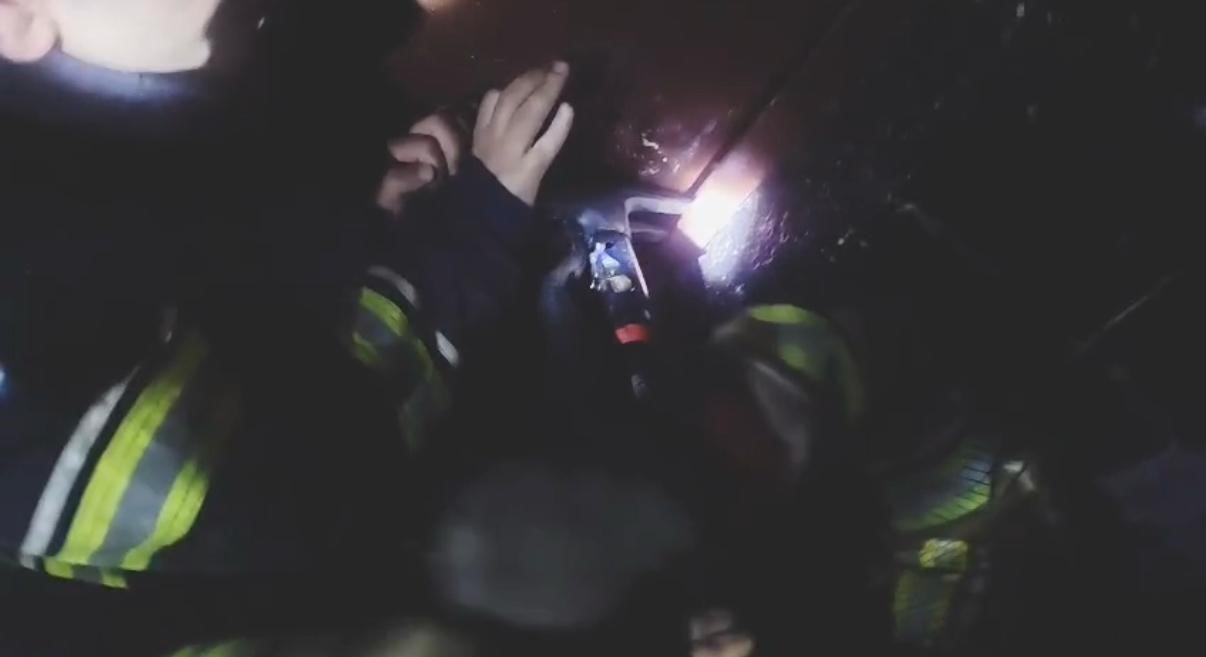 yangin cikan toprak evde kismi cokme meydana geldi 0 4S8X2uIA