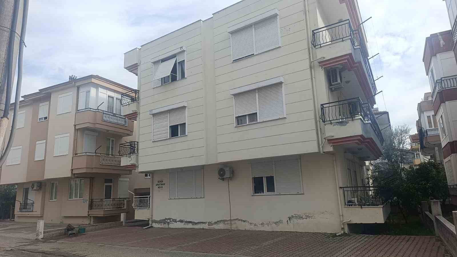 yangin ihbarina gelen itfaiyeye evin icinde mangal surprizi 0