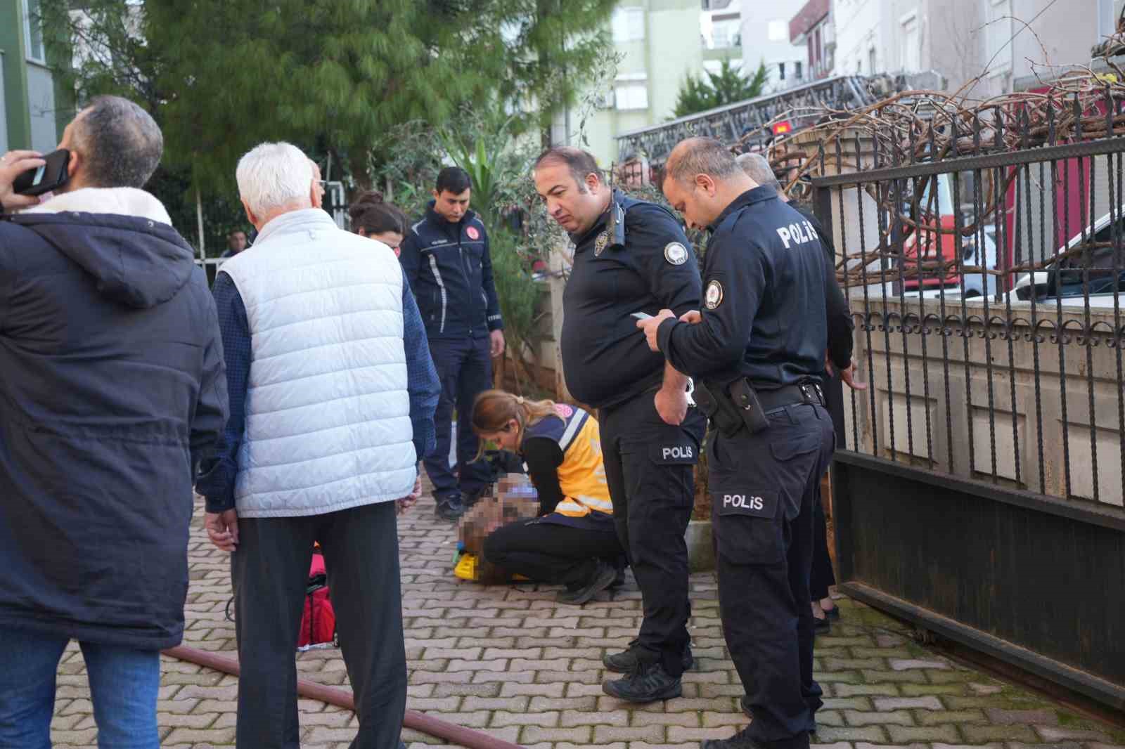 yangina uykuda yakalandi alevlere mudahale ederken yaralandi 1 bOOayOz2