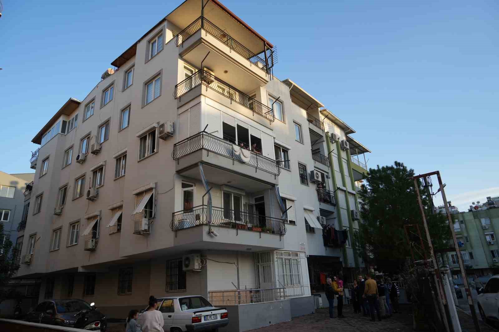 yangina uykuda yakalandi alevlere mudahale ederken yaralandi 7 kWMaFnwi