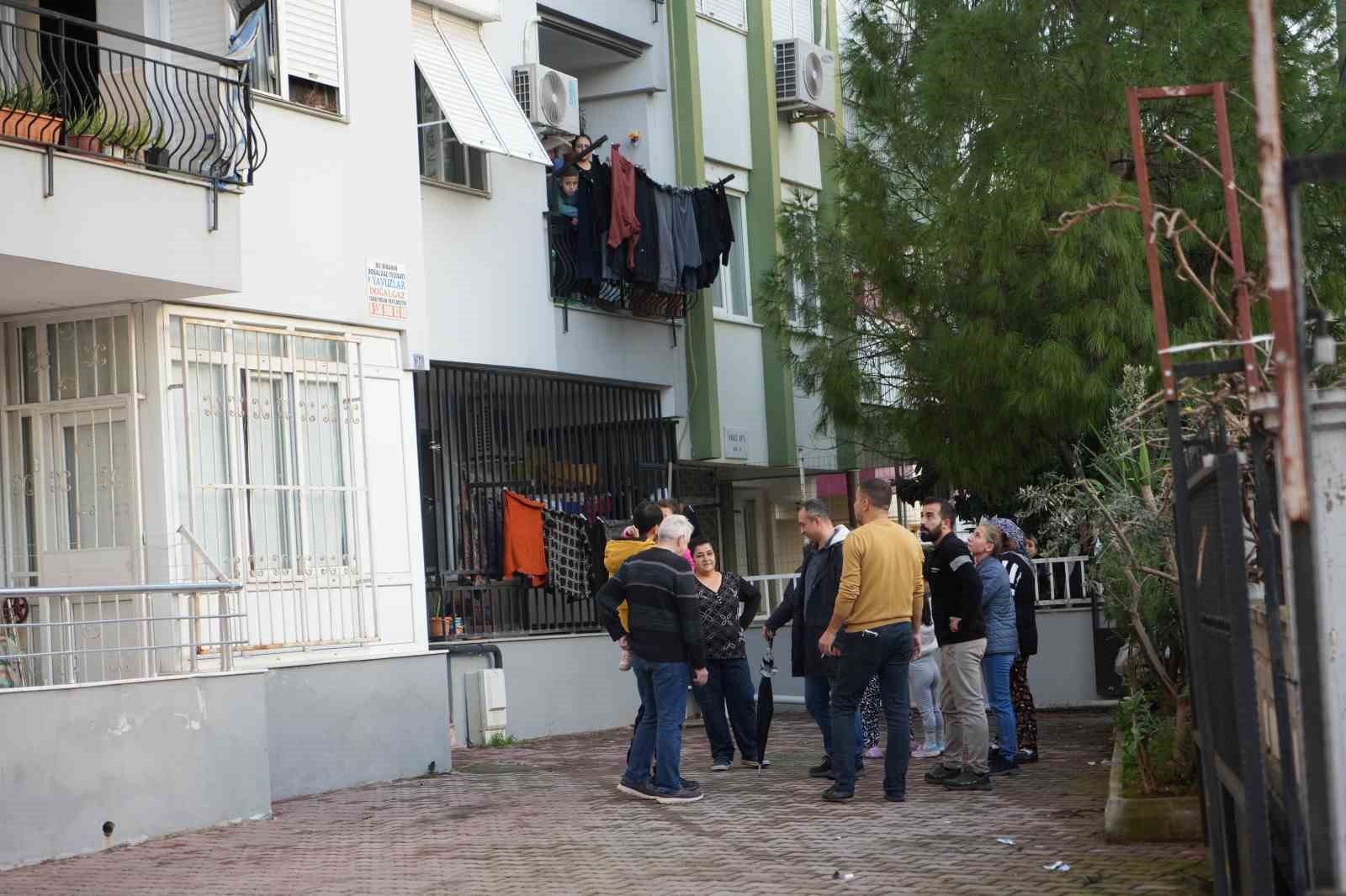 yangina uykuda yakalandi alevlere mudahale ederken yaralandi 8 DRqgRmR9