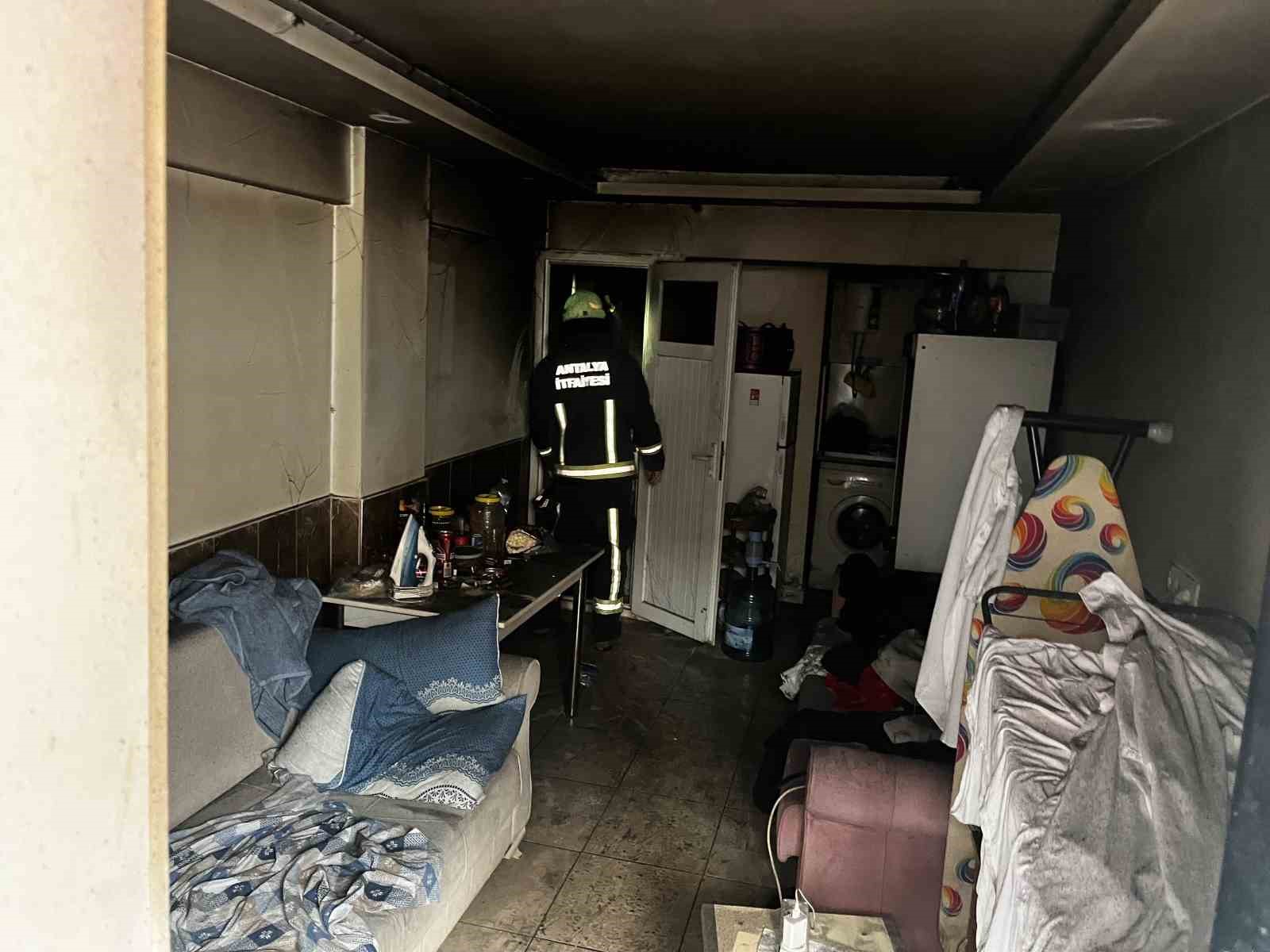 yangina uykuda yakalanip dumandan etkilendi tedaviye guclukle ikna edildi 5