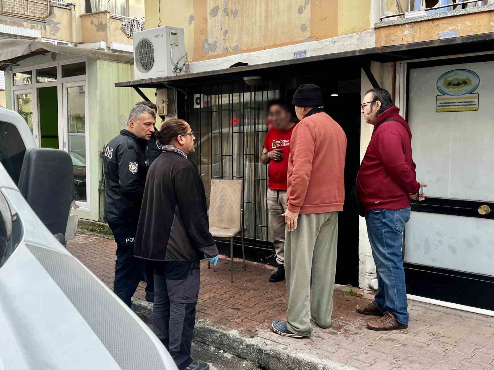yangina uykuda yakalanip dumandan etkilendi tedaviye guclukle ikna edildi 7 JJTlFFmS
