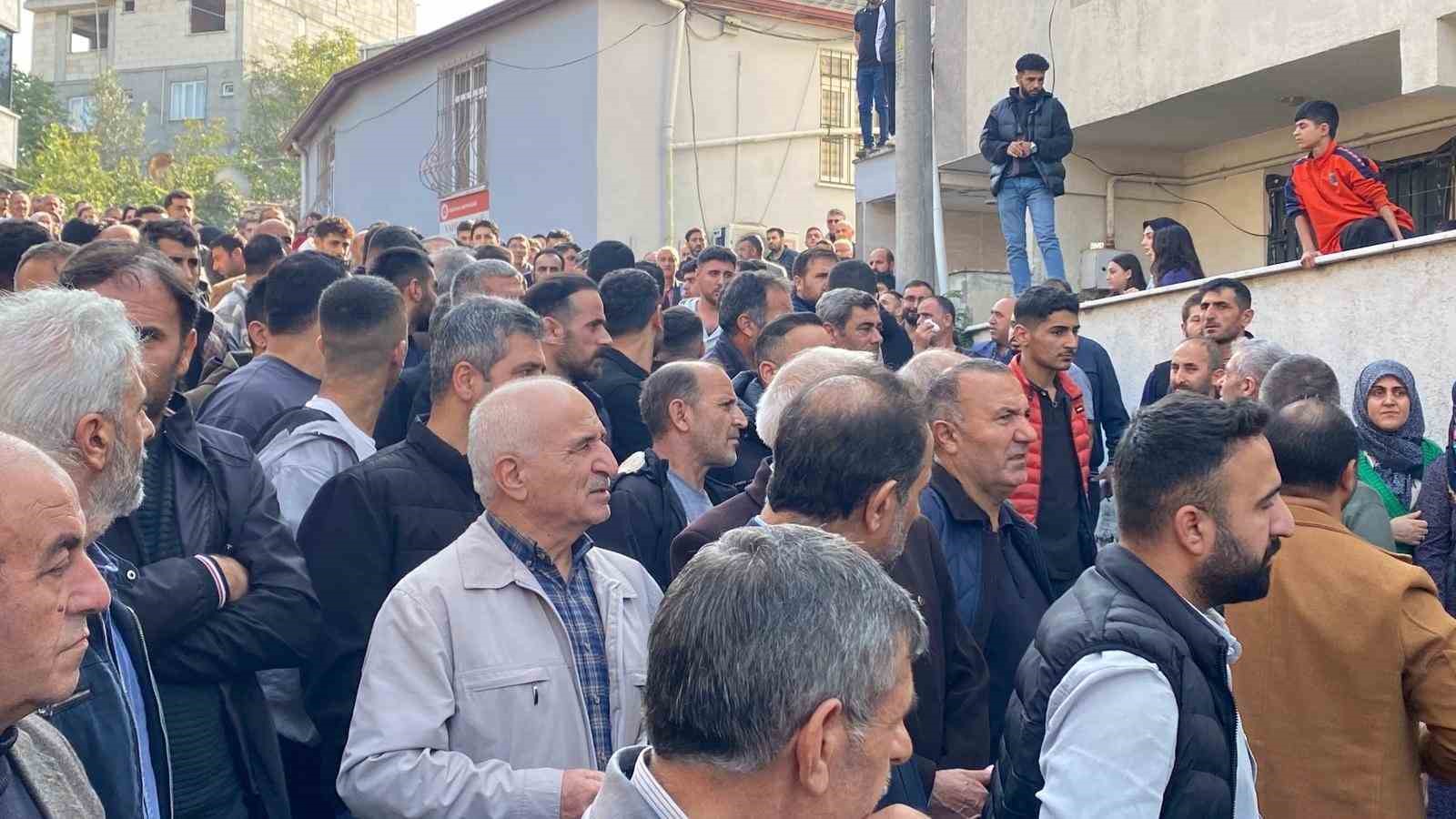 yanginda hayatini kaybeden 6 kisinin cansiz bedeni morga kaldirildi 3 qOyClsPz